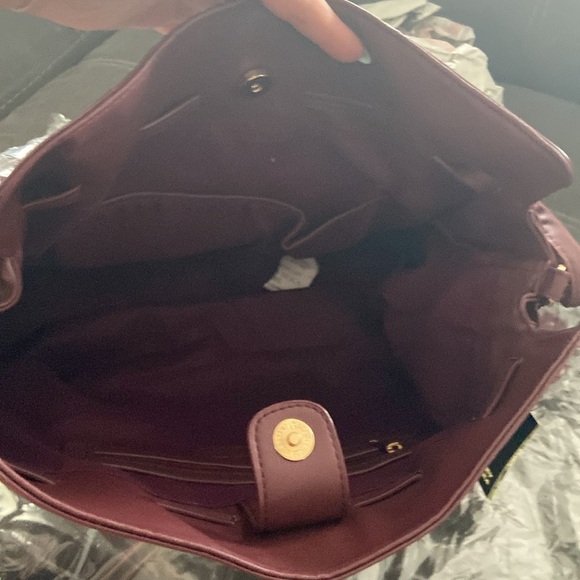 NWT BADGLEY MISCHKA -WINE COLORED MONO BAG - Picture 3 of 9
